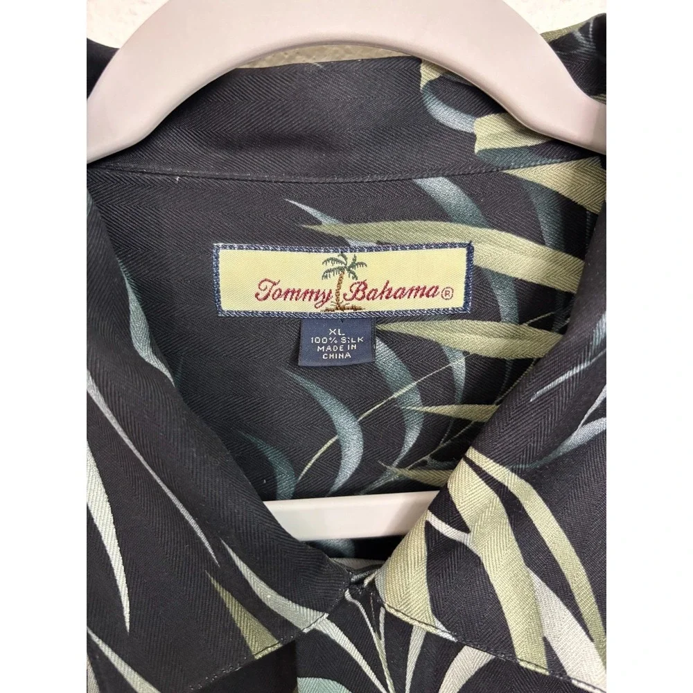 Tommy Bahama euc no